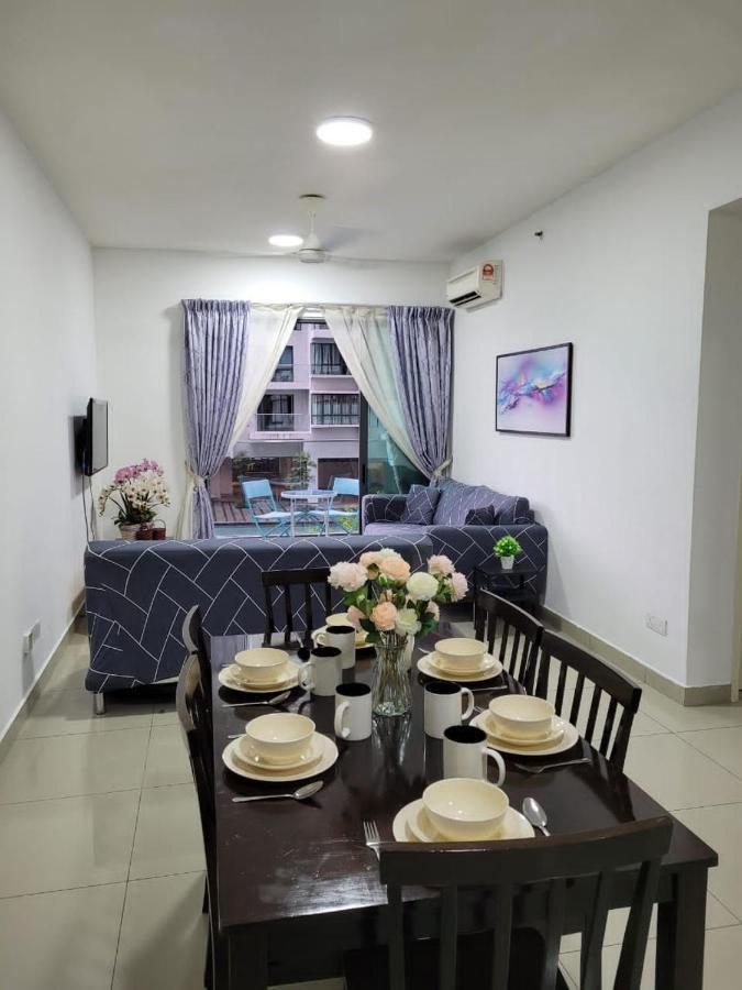 Homestay D'Univ 360 Place Seri Kembangan Εξωτερικό φωτογραφία